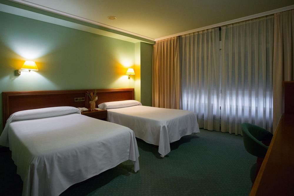 Hotel Villa De Marín Екстериор снимка