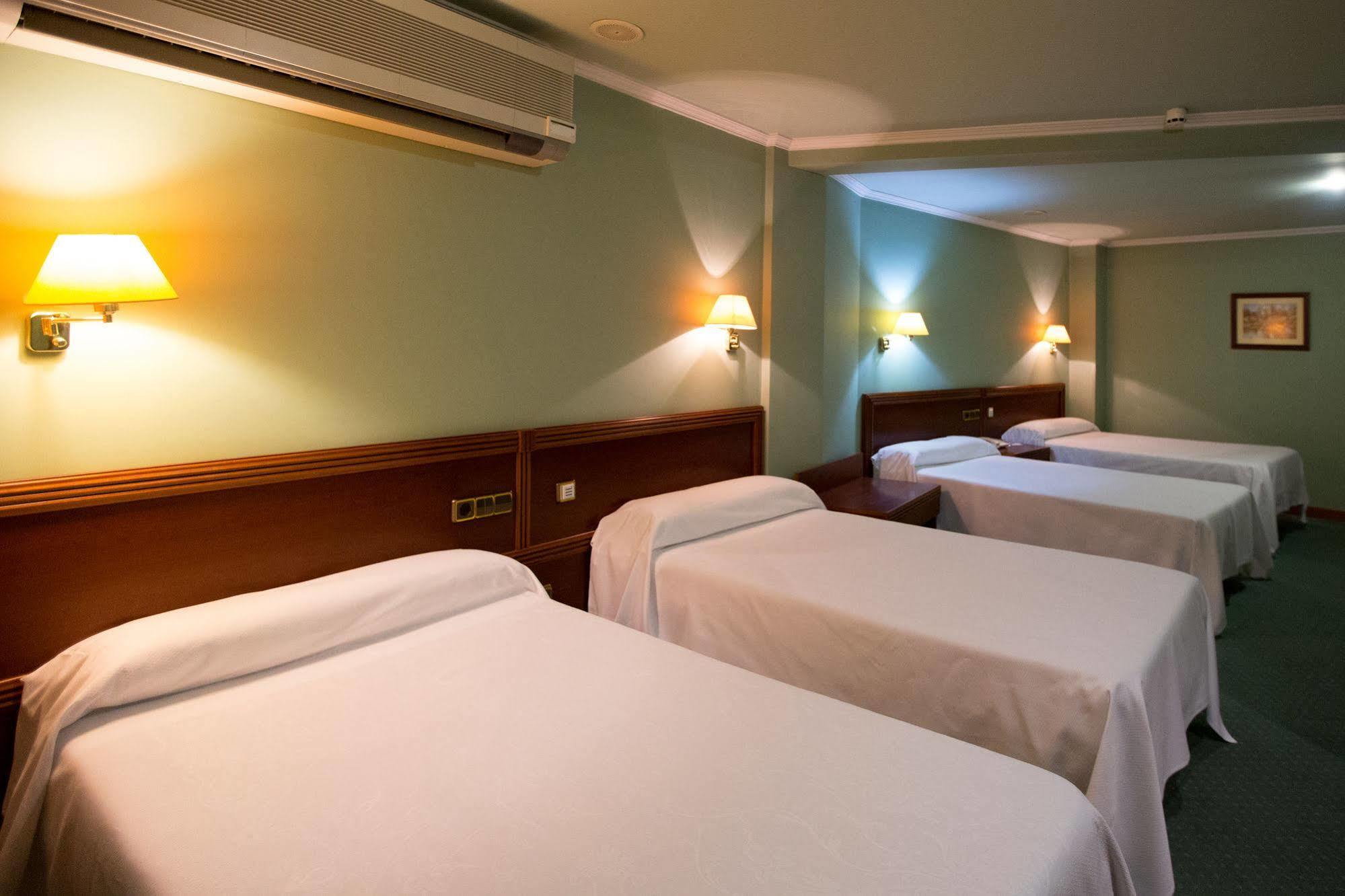 Hotel Villa De Marín Екстериор снимка