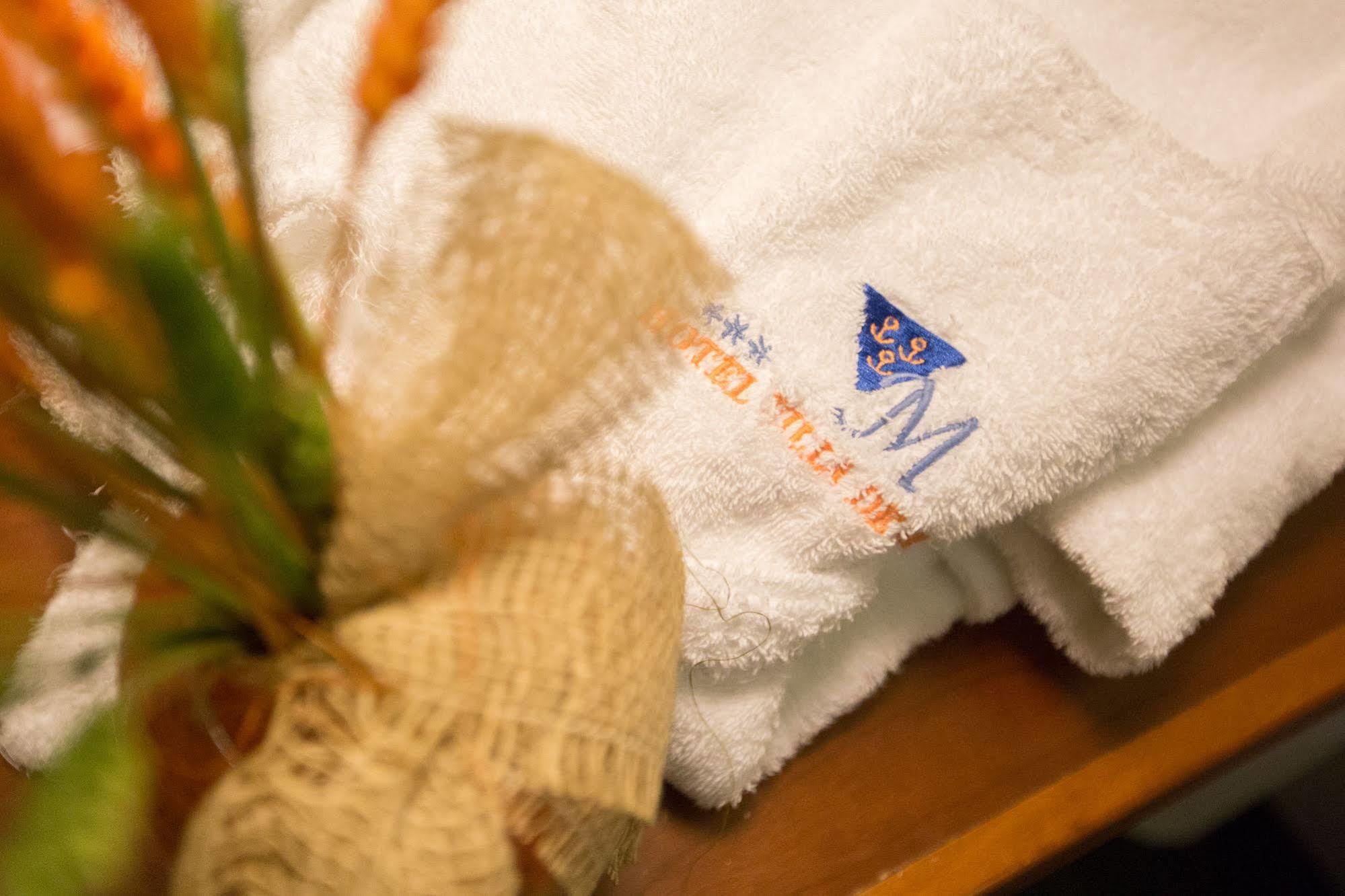 Hotel Villa De Marín Екстериор снимка