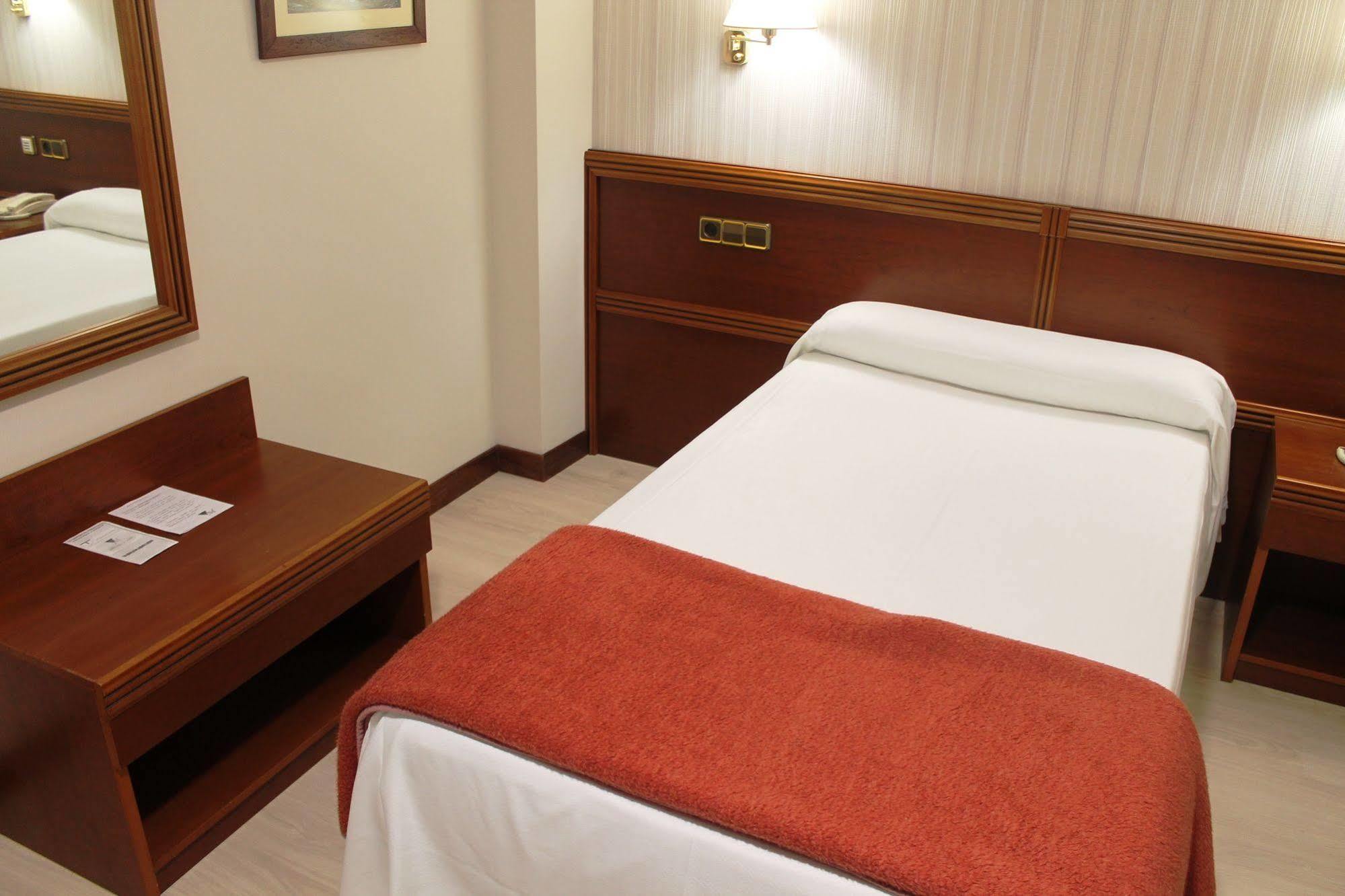 Hotel Villa De Marín Екстериор снимка