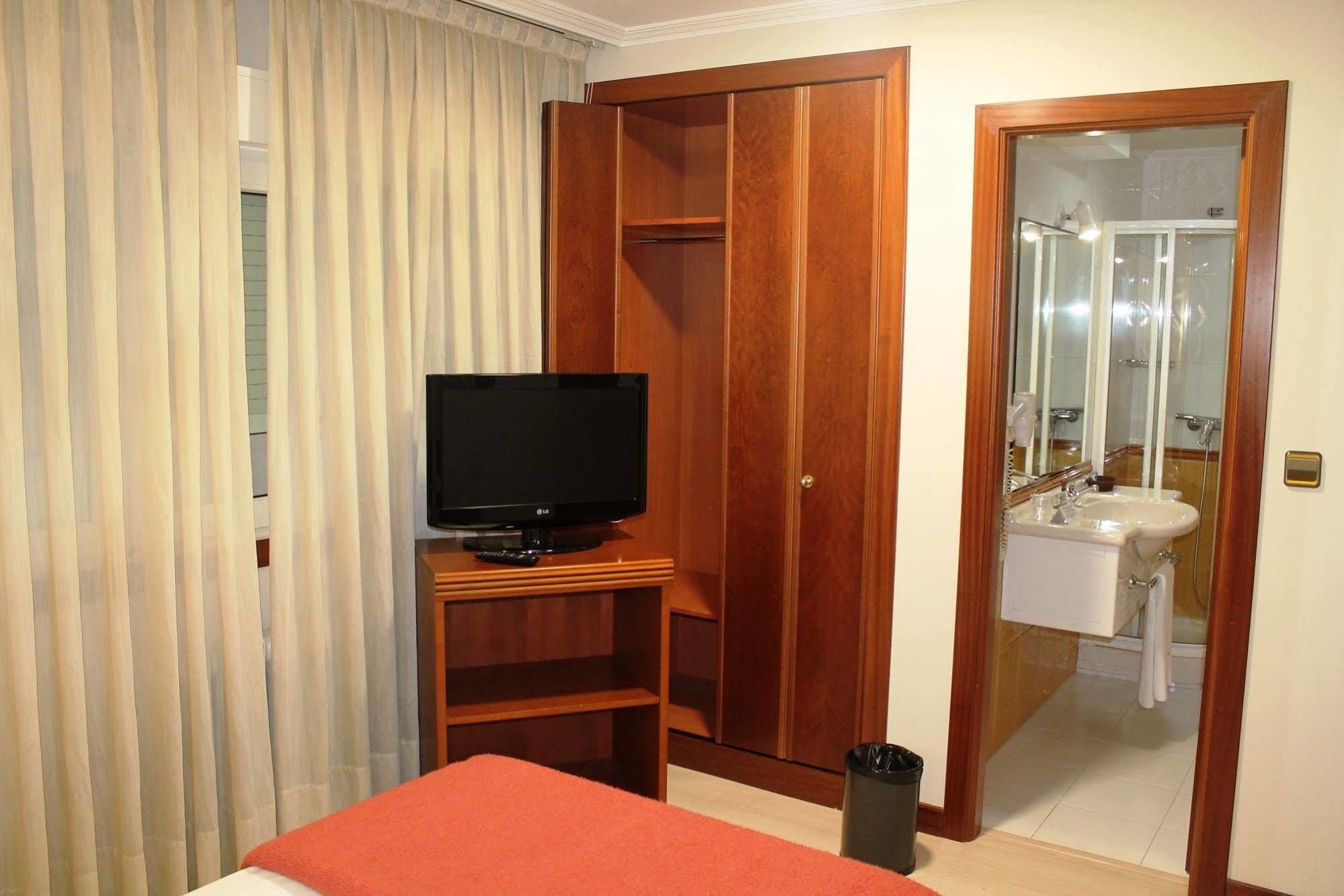 Hotel Villa De Marín Екстериор снимка