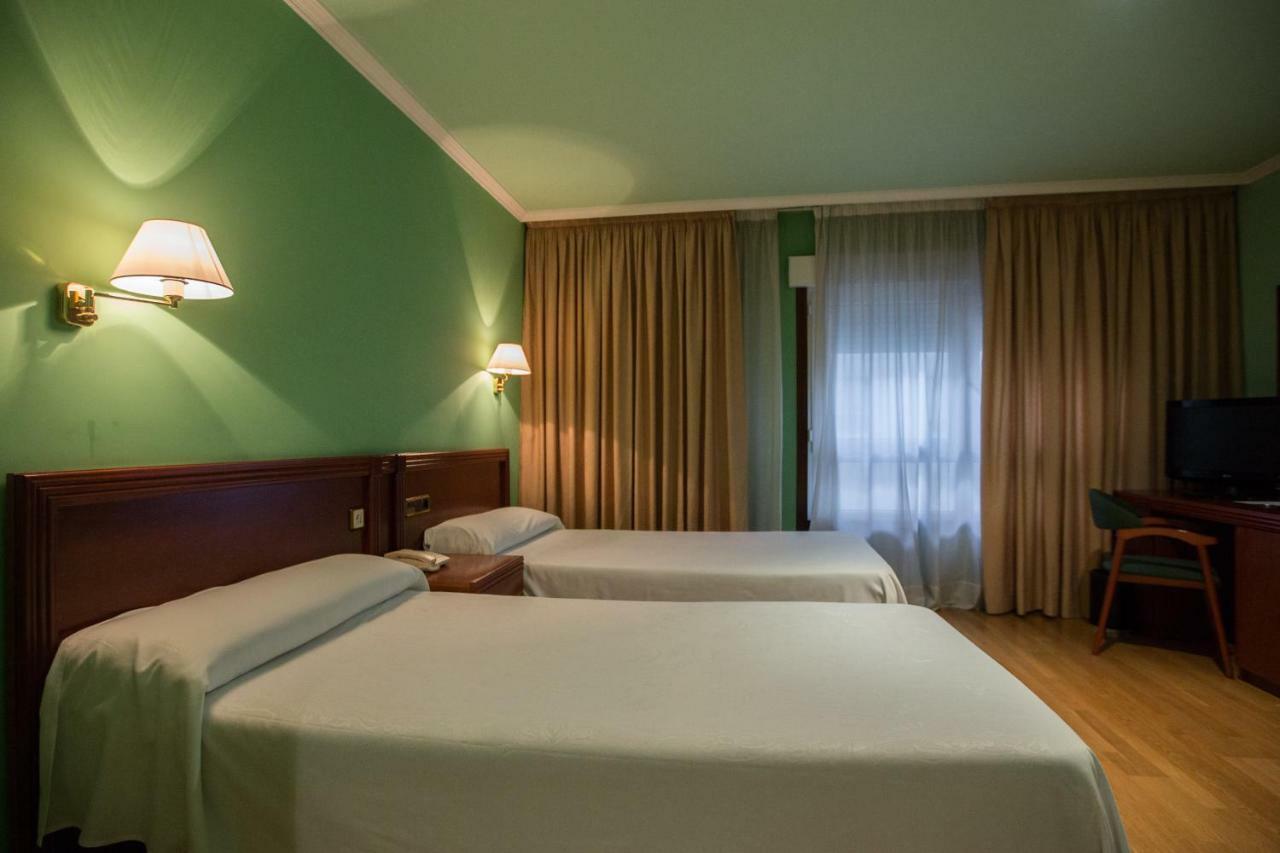 Hotel Villa De Marín Екстериор снимка