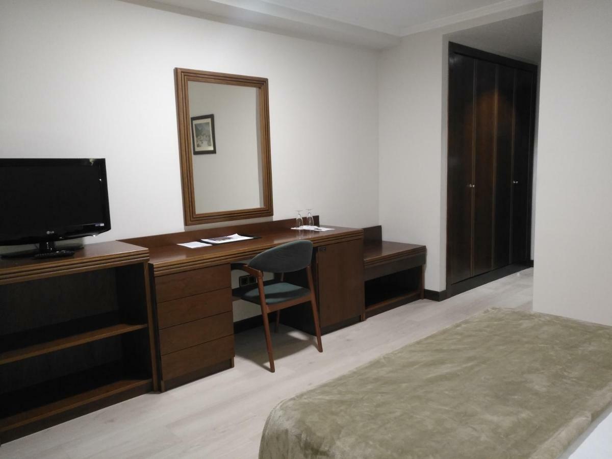 Hotel Villa De Marín Екстериор снимка