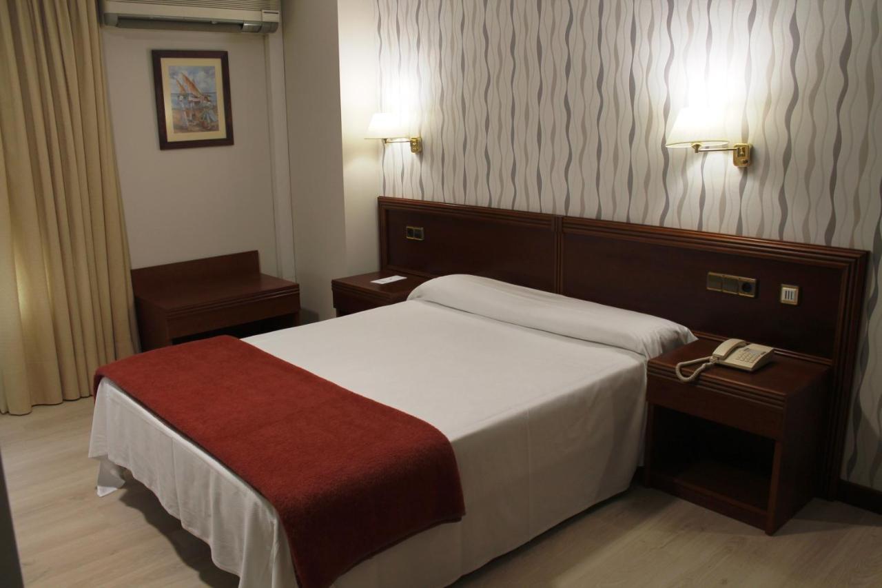 Hotel Villa De Marín Екстериор снимка